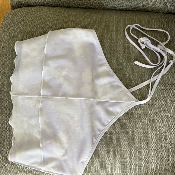 White Fox Crop Top - Picture 1 of 2